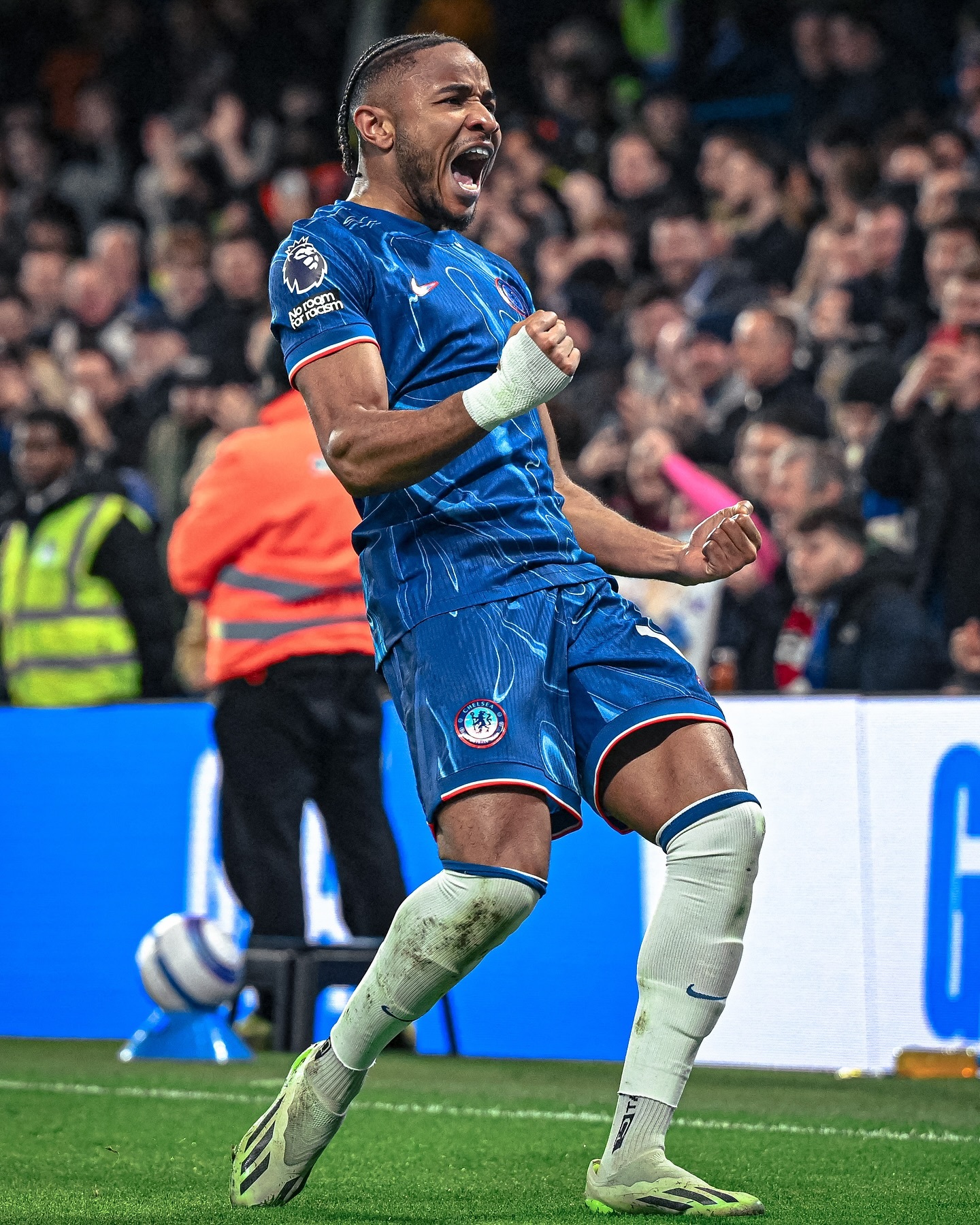 塞维利亚险胜马赛,恩昆库完成帽子戏法 塞维利亚险胜马赛,恩昆库完成帽子戏法