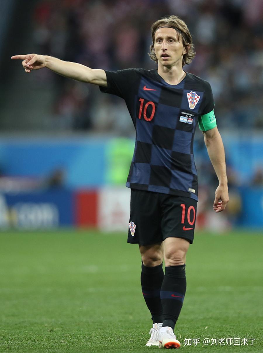 巴西碾压克罗地亚,若日尼奥高光表现 巴西碾压克罗地亚,若日尼奥高光表现