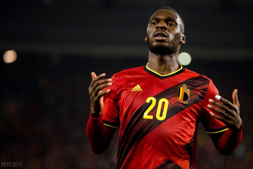 法国队横扫印尼队，黄鸭组合点燃赛场