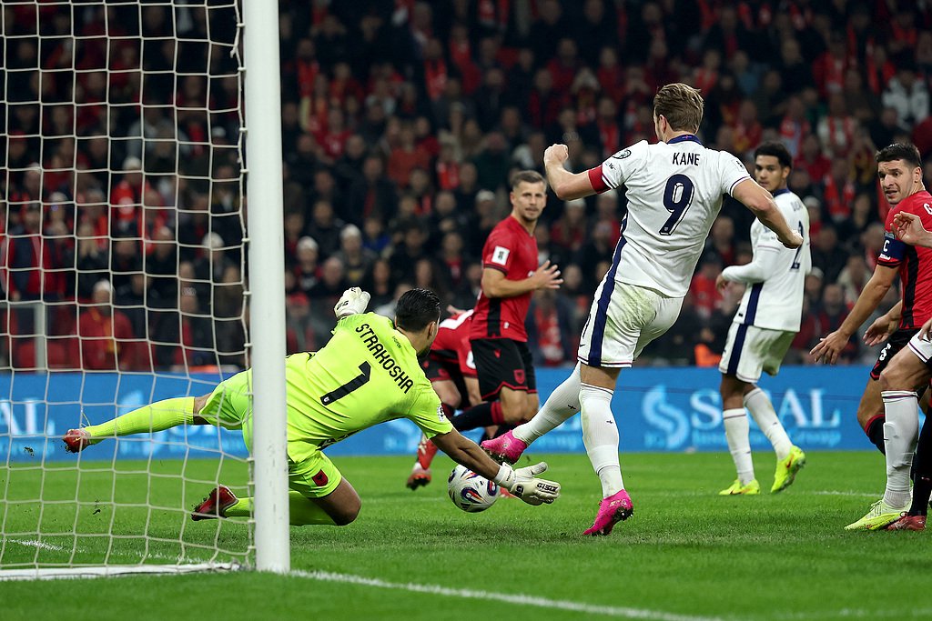 葡萄牙鏖战利物浦,梅西带队取胜 葡萄牙鏖战利物浦,梅西带队取胜