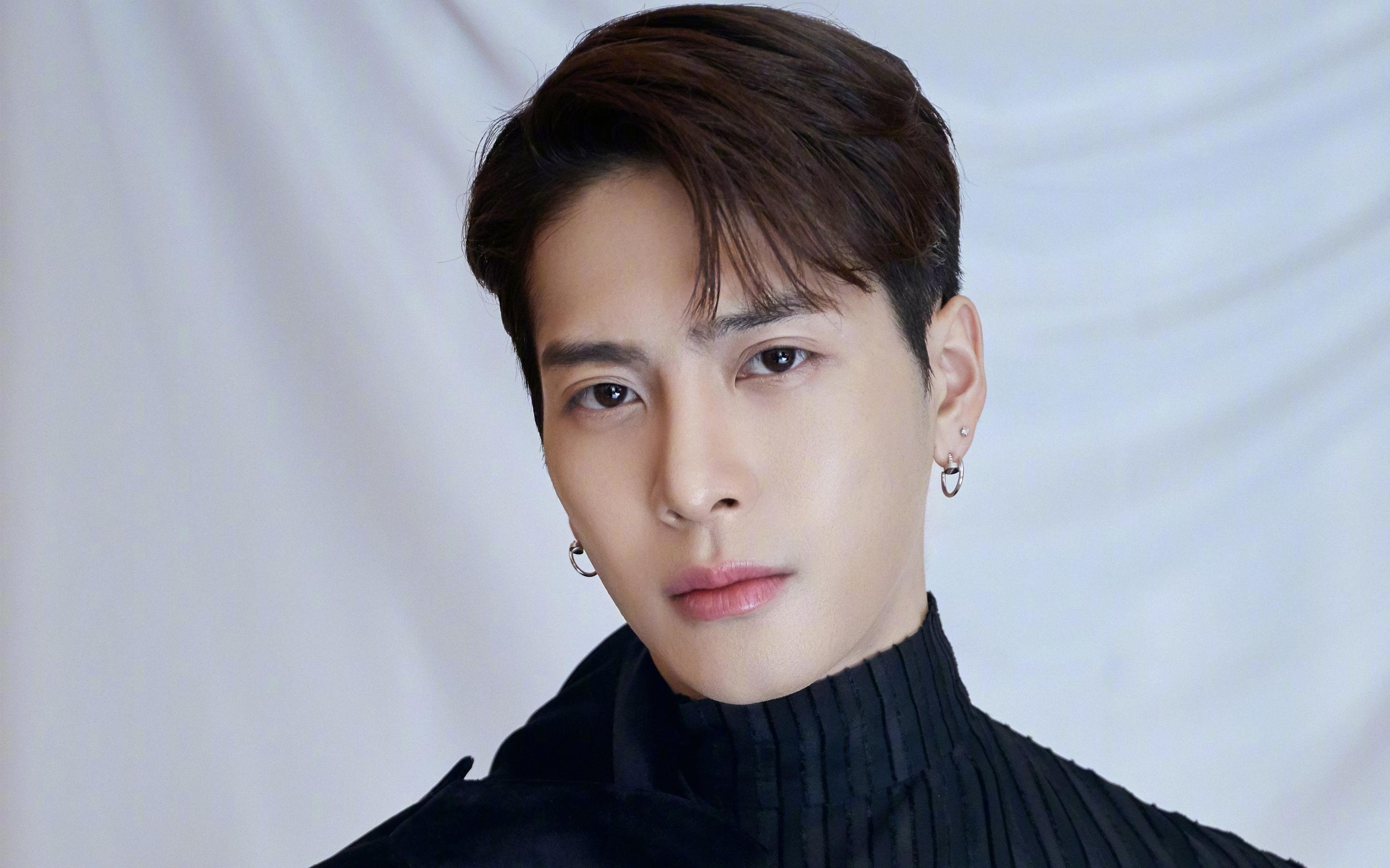 跨越八千公里的篮球对话，凯尔特人正面击溃深圳队，哈利伯顿成为关键先生