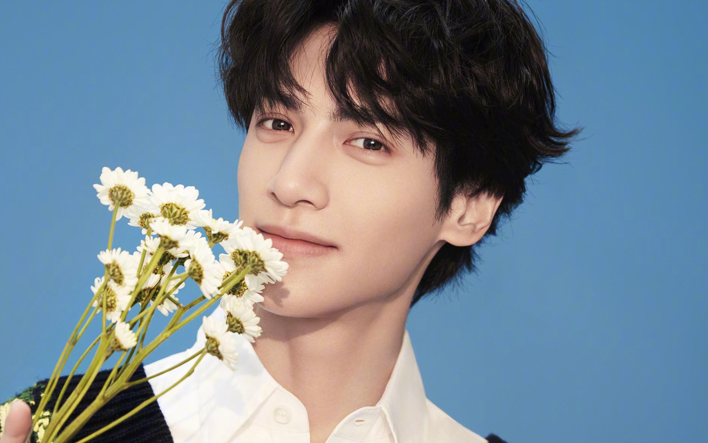 维也纳废墟上的法老之舞，当加克波用足球重写出埃及记