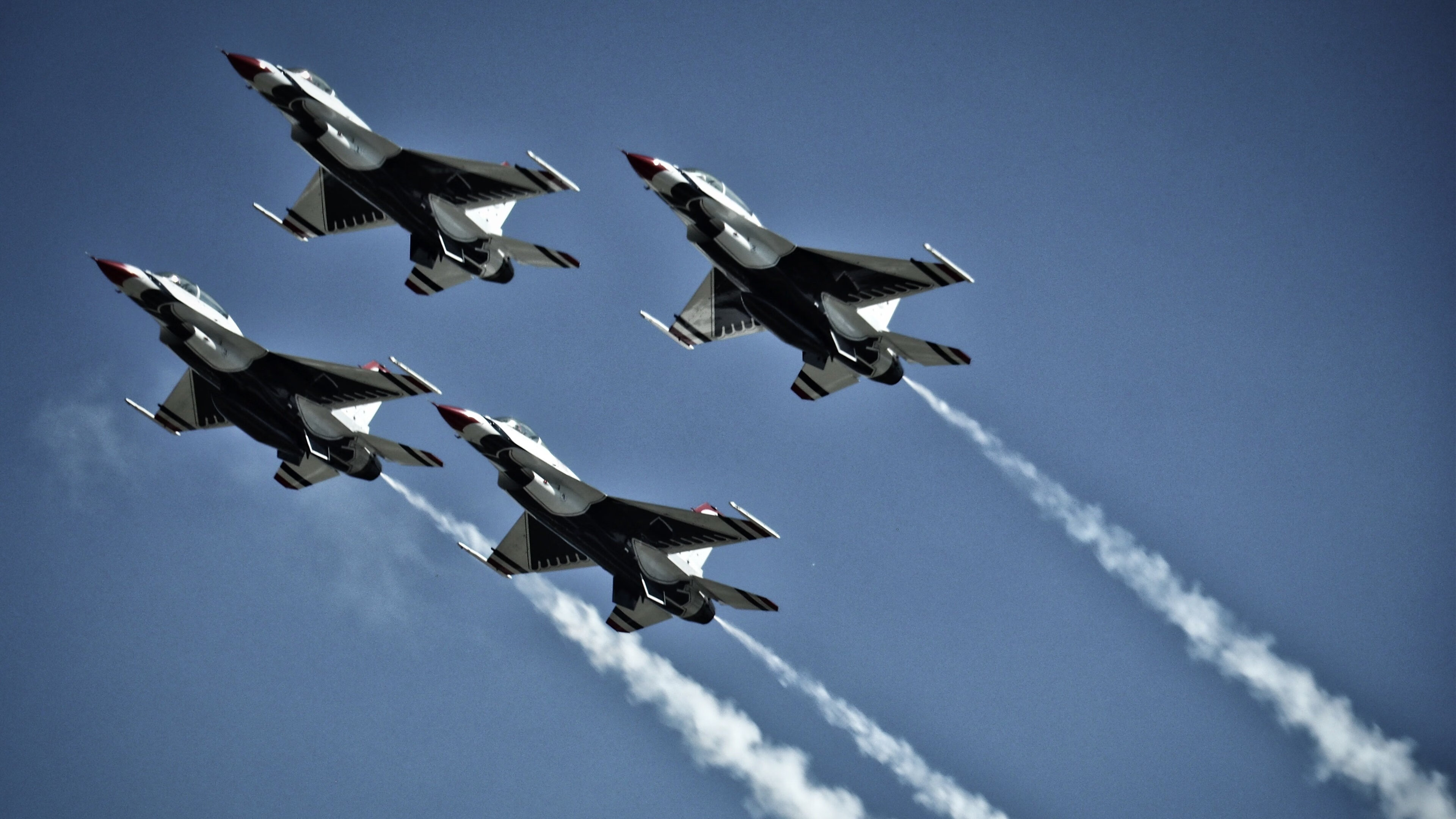 破壁之战，基耶萨一脚定乾坤，墨西哥足球刻下历史唯一