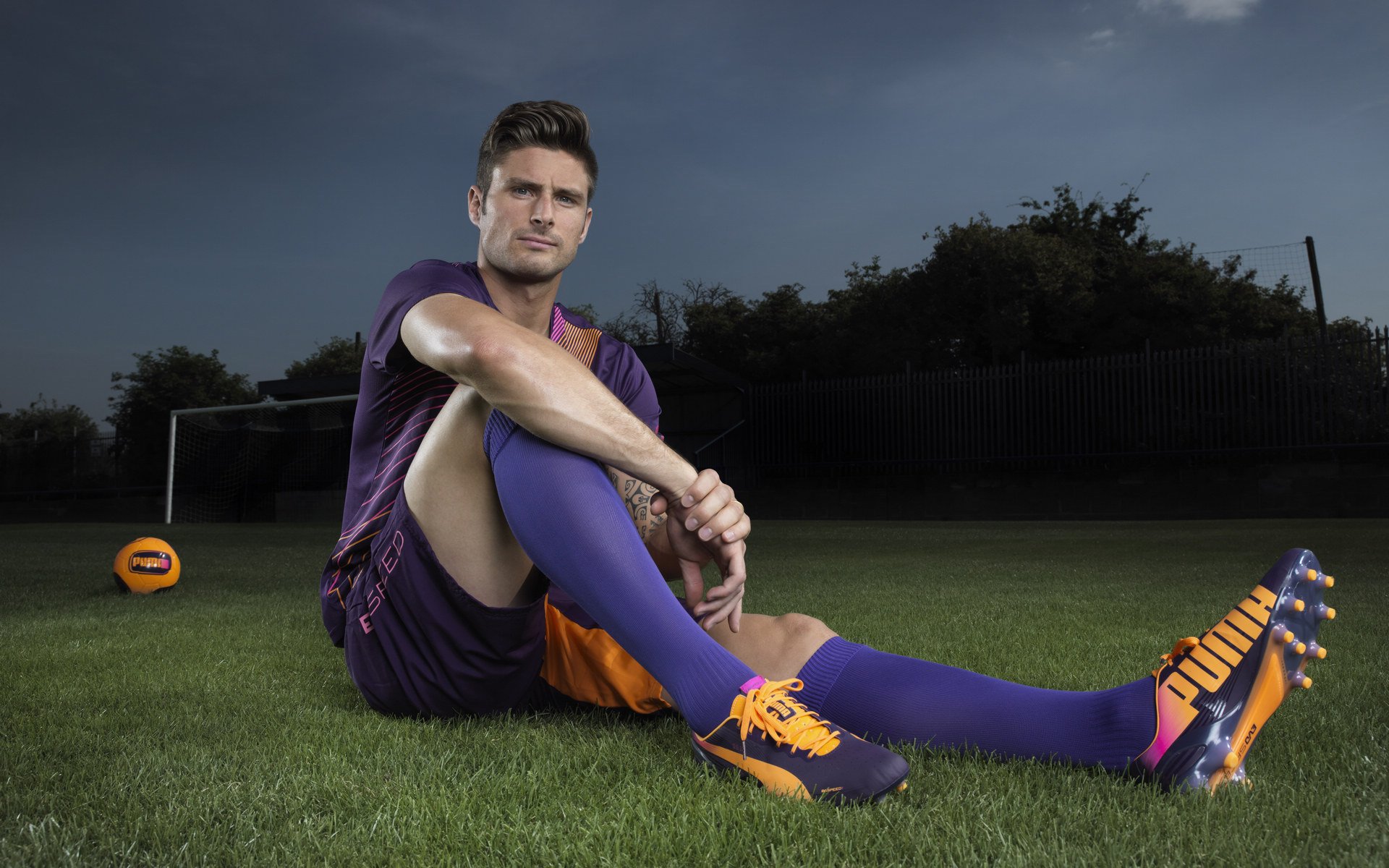 孔德统治级数据铸就唯一性，南非淘汰赛力克雷恩创历史